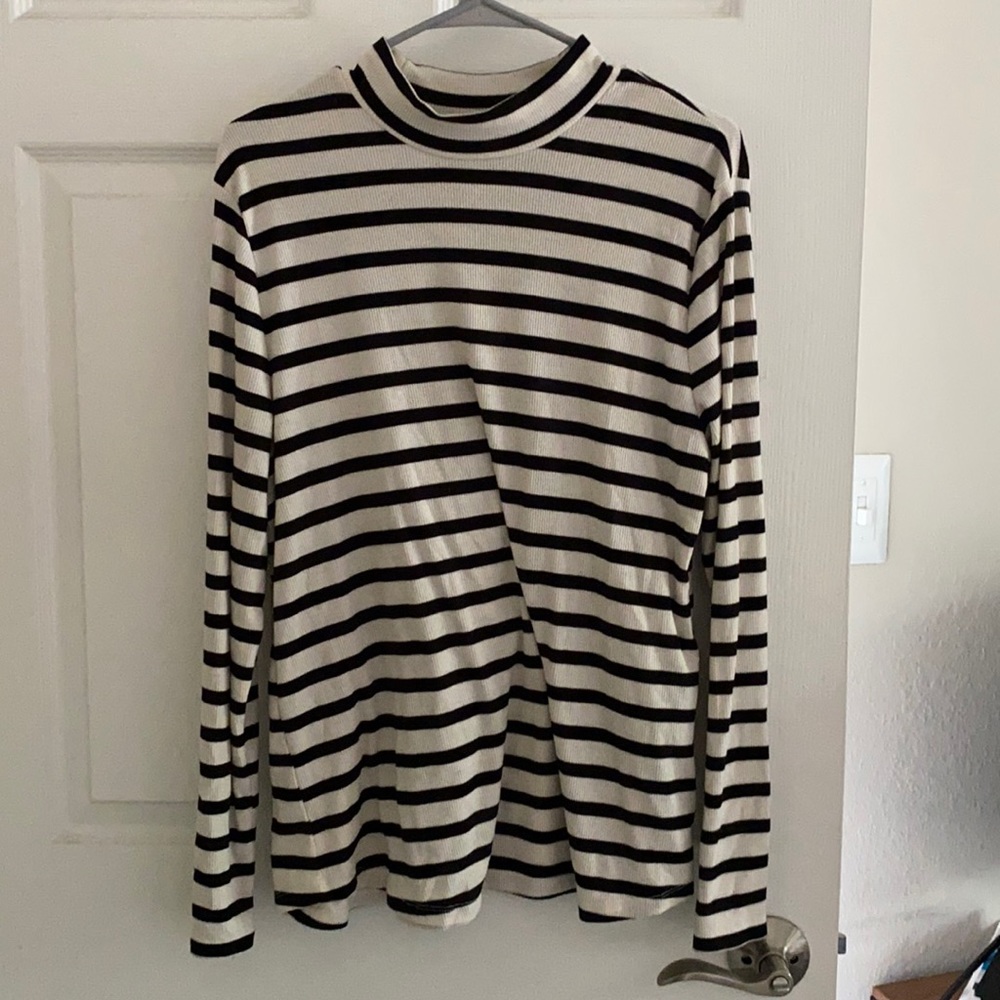 Old Navy lightweight striped sweater